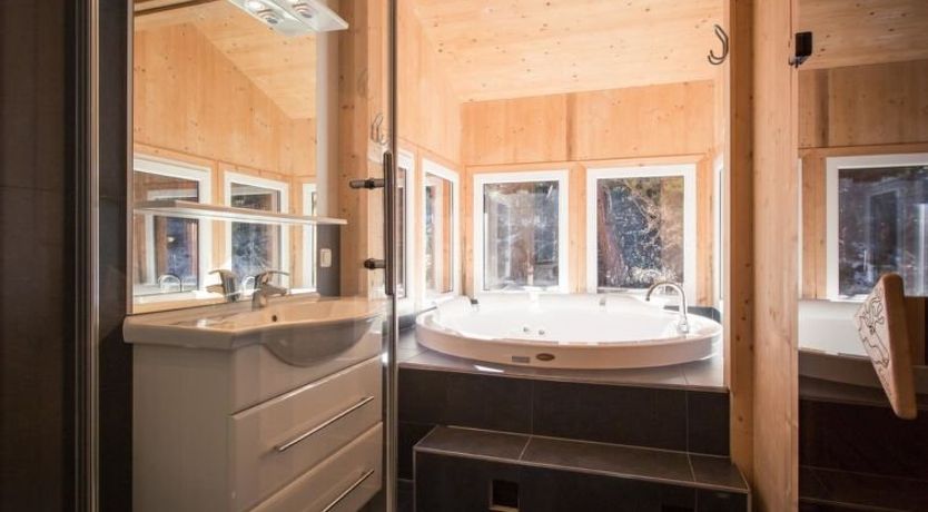 Photo of # 25 mit Sauna und Sprudelbad innen Apartment 46