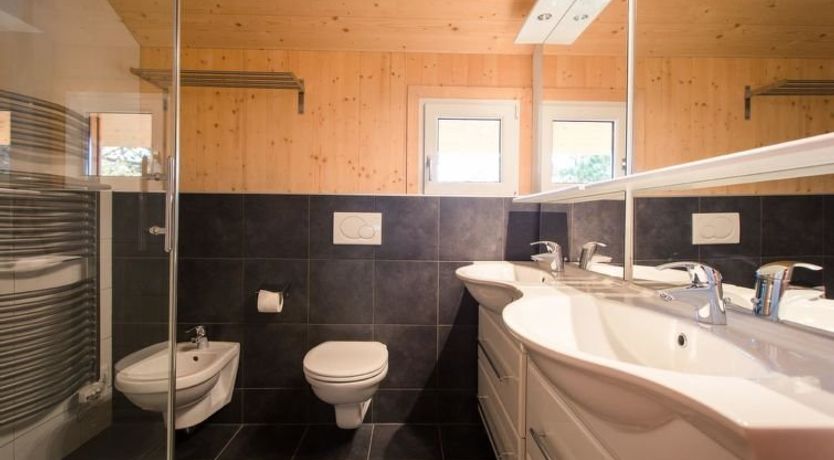 Photo of #39 mit IR-Sauna und Sprudelbad Innen Apartment 50