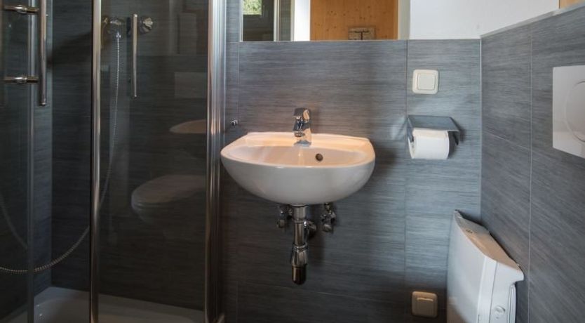 Photo of #5 mit IR-Sauna&Sprudelbad innen Apartment 44