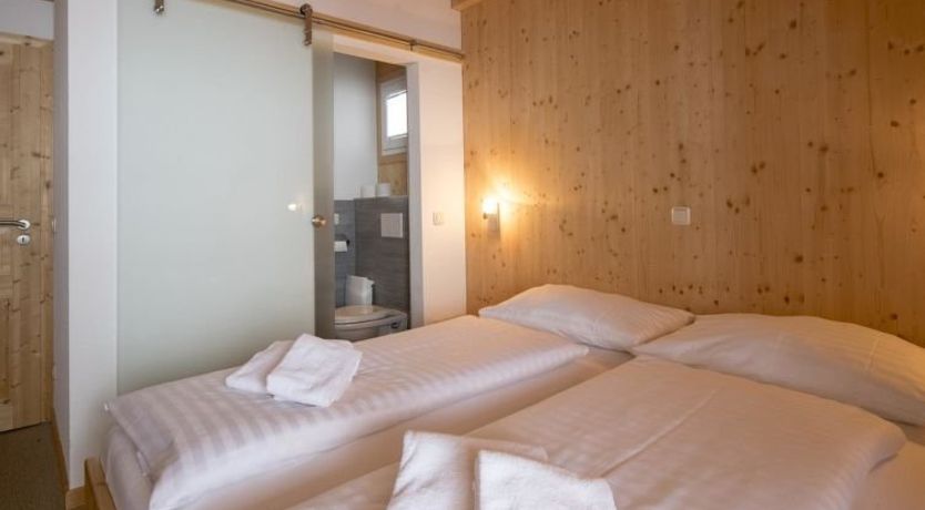 Photo of #5 mit IR-Sauna&Sprudelbad innen Apartment 44