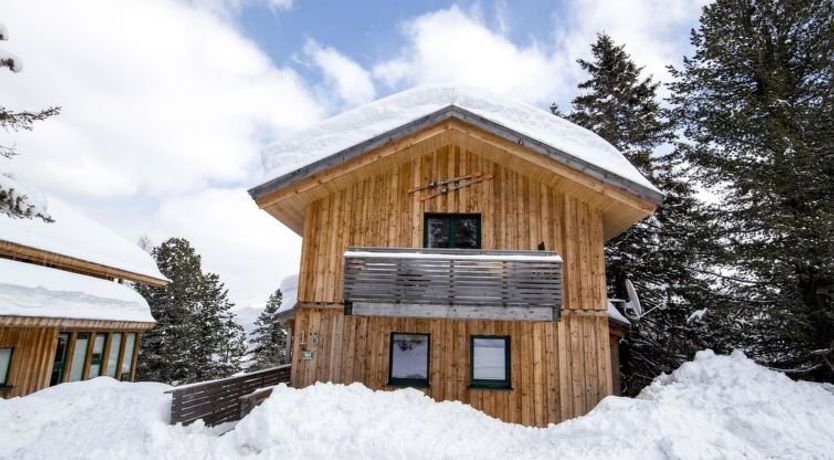 Photo of #18 mit Sauna und Sprudelbad innen Apartment 51