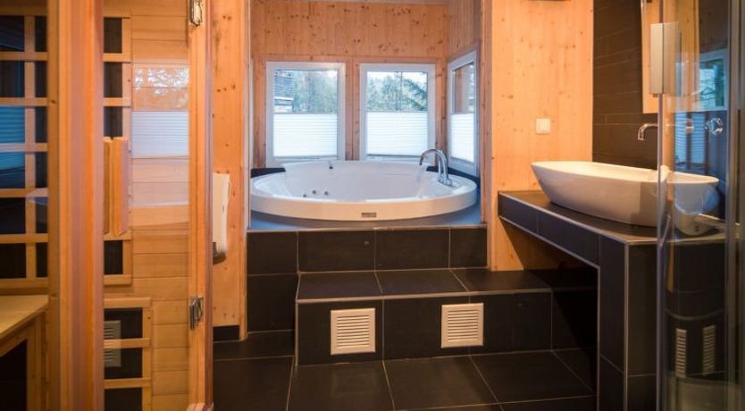 Photo of #34 mit IR-Sauna und Sprudelbad innen Apartment 62