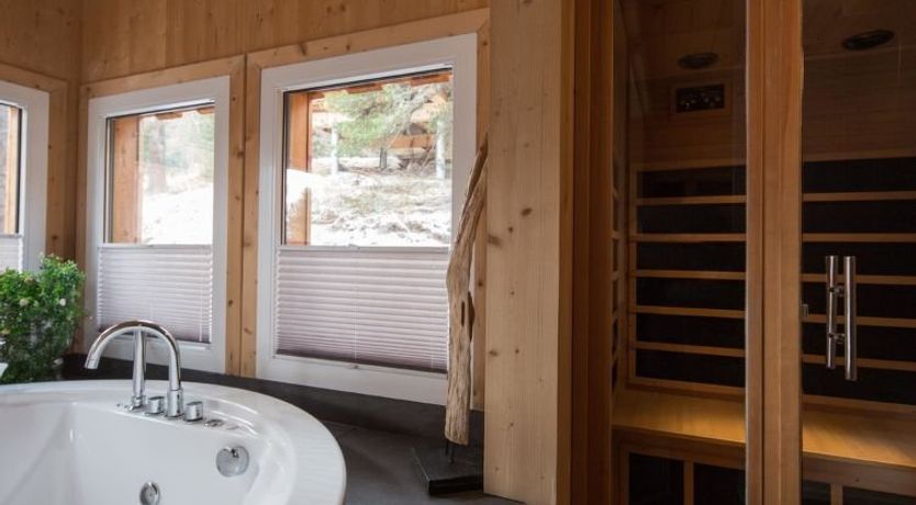 Photo of #16 mit IR-Sauna&Sprudelbad innen Apartment 45