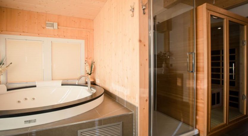 Photo of #48 mit IR-Sauna und Sprudelbad aussen Apartment 69