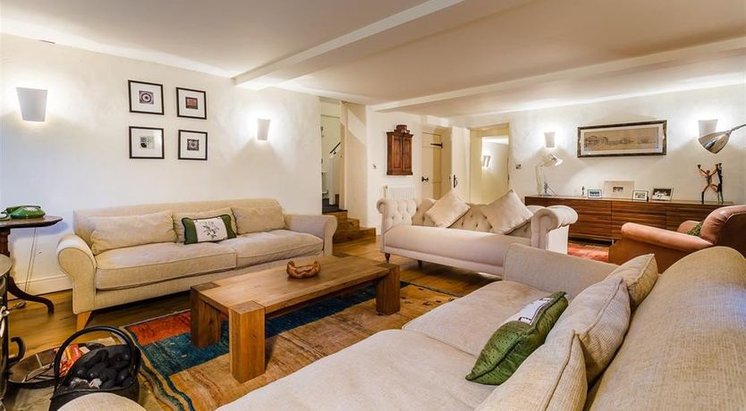 Photo of Thimble Hall