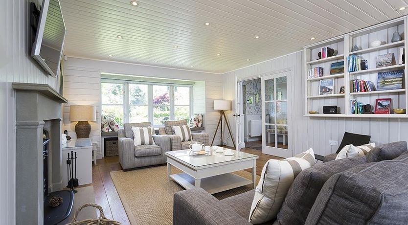 Photo of Rosewood by the River