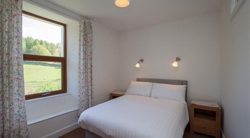 Photo of Robins Nest