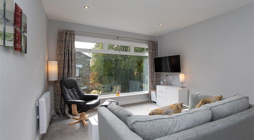 Photo of Silver Howe