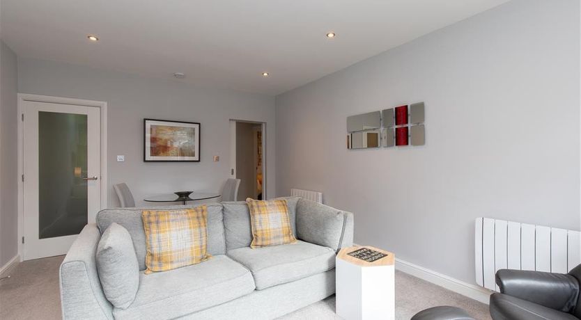 Photo of Silver Howe