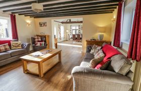 Meadowfields Holiday Cottage