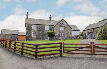 Plas Iolyn Holiday Cottage