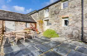 Courtyard Cottage - within the Helland Barton Farm collection Holiday Cottage