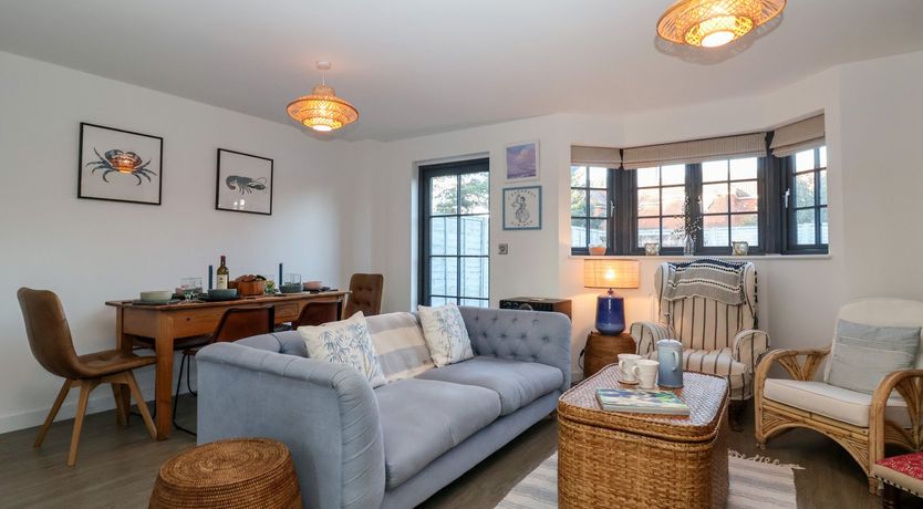 Photo of 8 Oaks Court