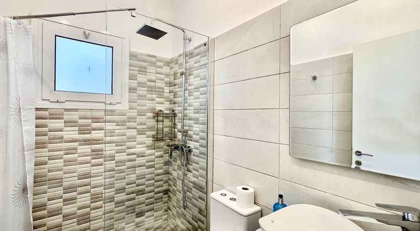 Photo of Diamond on the Vine