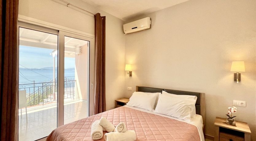 Photo of Diamond on the Vine