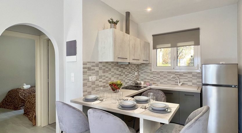 Photo of Diamond on the Vine