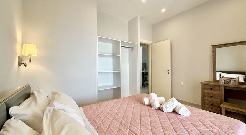 Photo of Diamond on the Vine