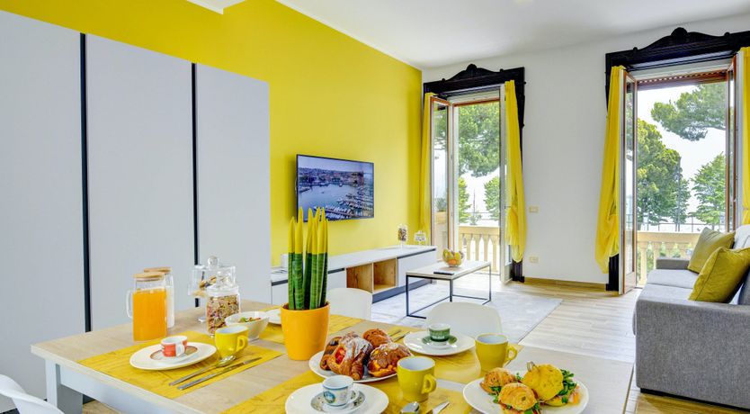 Photo of Sunshine Square