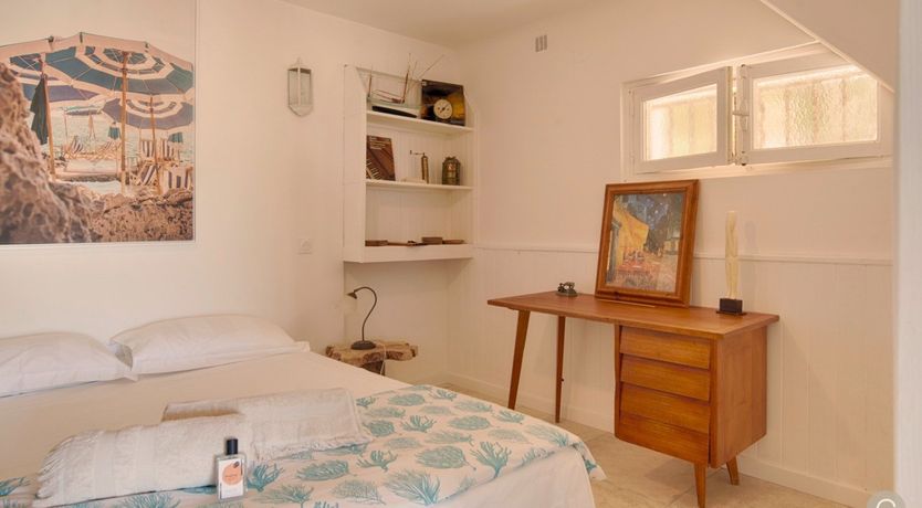 Photo of Sublime Shorelines