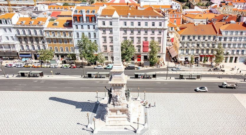 Photo of Face Dances