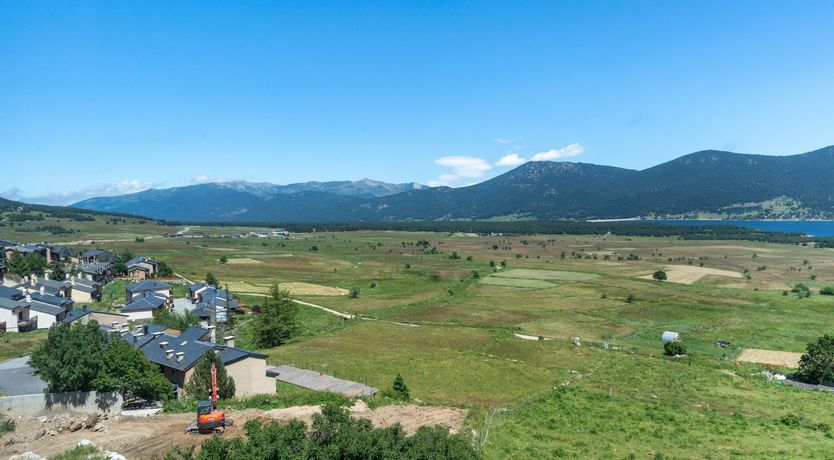 Photo of Bear & Peak