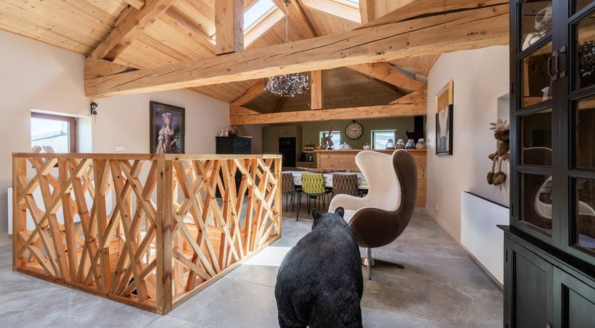 Photo of Bear & Peak