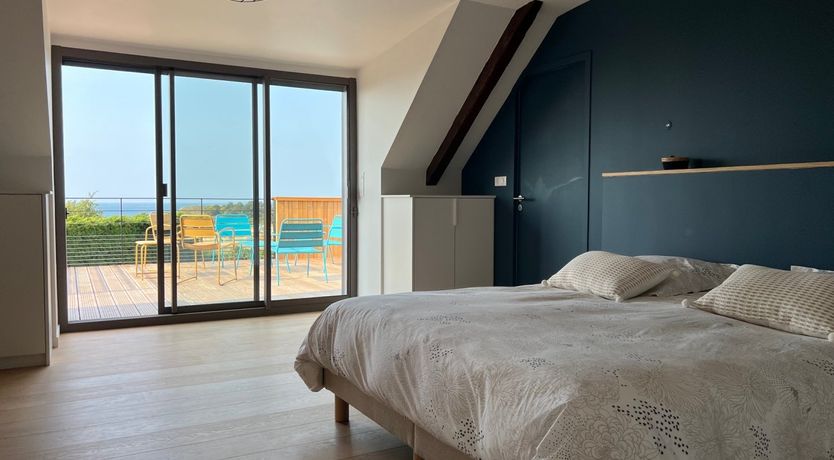 Photo of Seaside Glamour