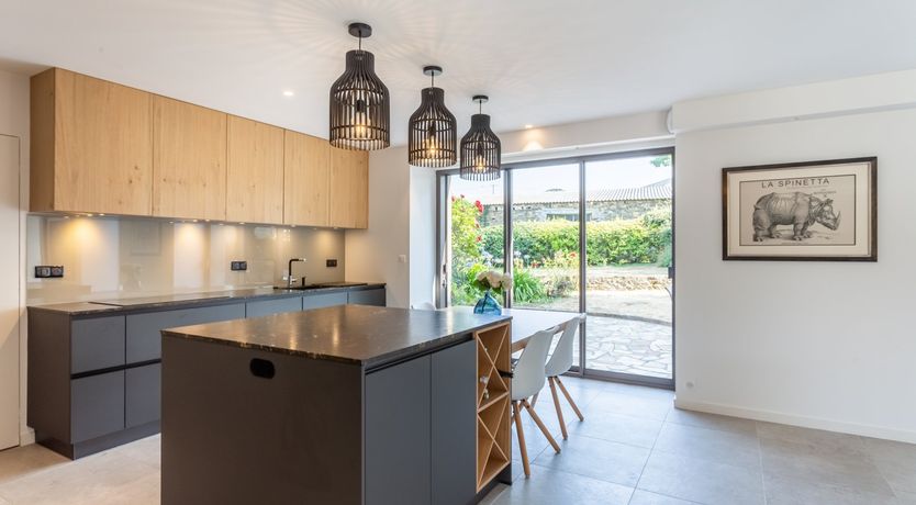 Photo of Seaside Glamour