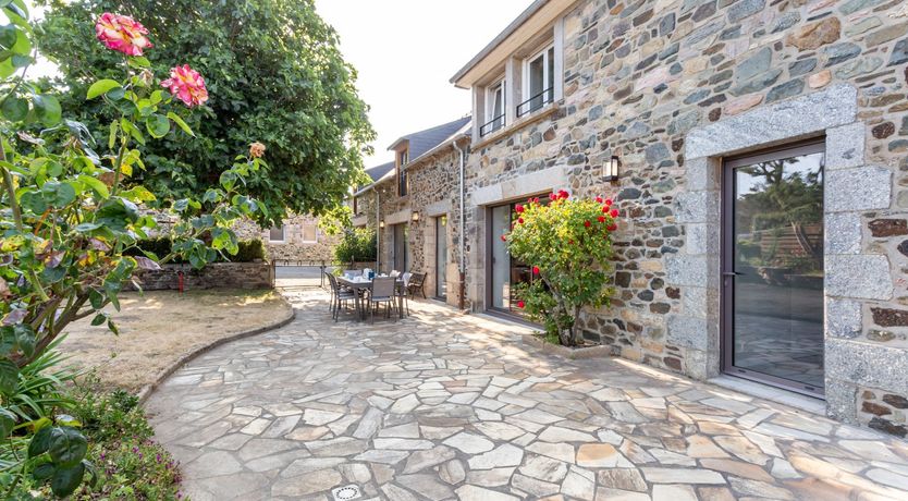 Photo of Seaside Glamour