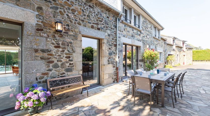 Photo of Seaside Glamour