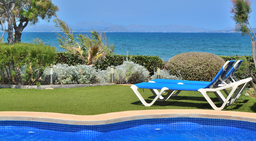 Photo of The Edge of Water