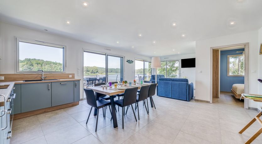 Photo of Lake of Wonder