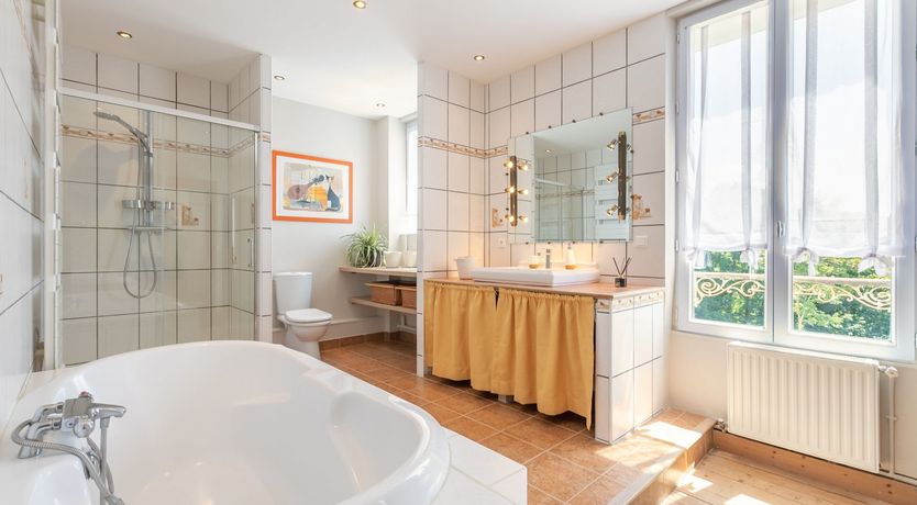 Photo of Sunshine & Flowers