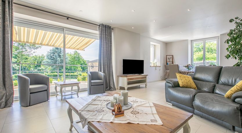 Photo of Sunshine & Flowers