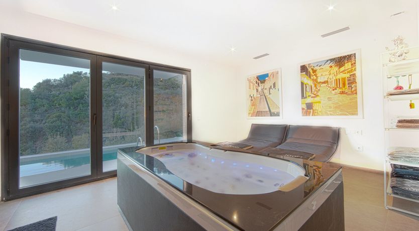 Photo of The Glitterati