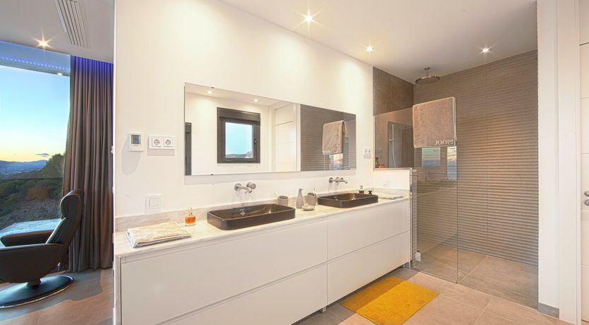 Photo of The Glitterati