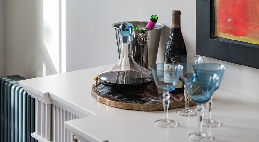 Photo of Townhouse Talking