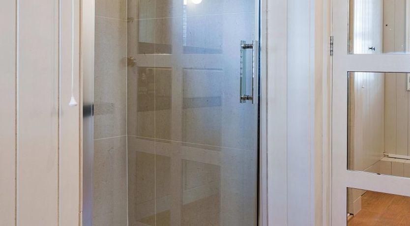 Photo of Townhouse Talking