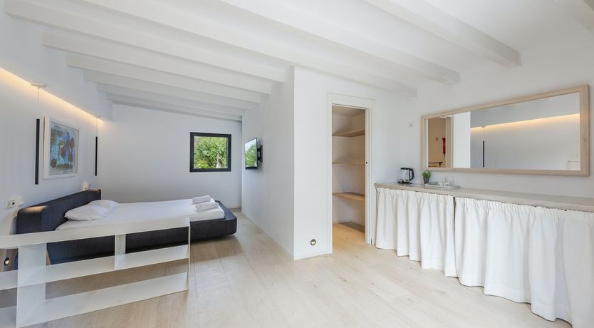 Photo of Stepping Stones & Splendour