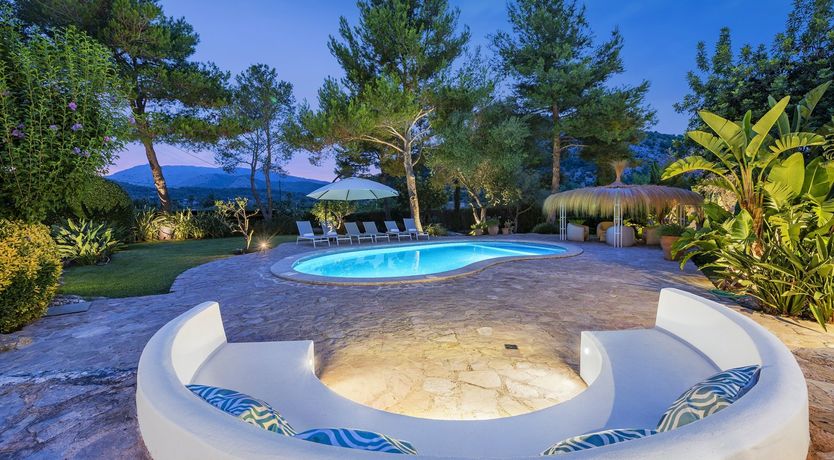 Photo of Stepping Stones & Splendour