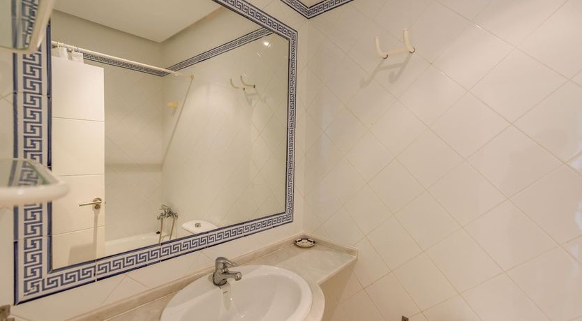 Photo of Pine Leaf Breeze