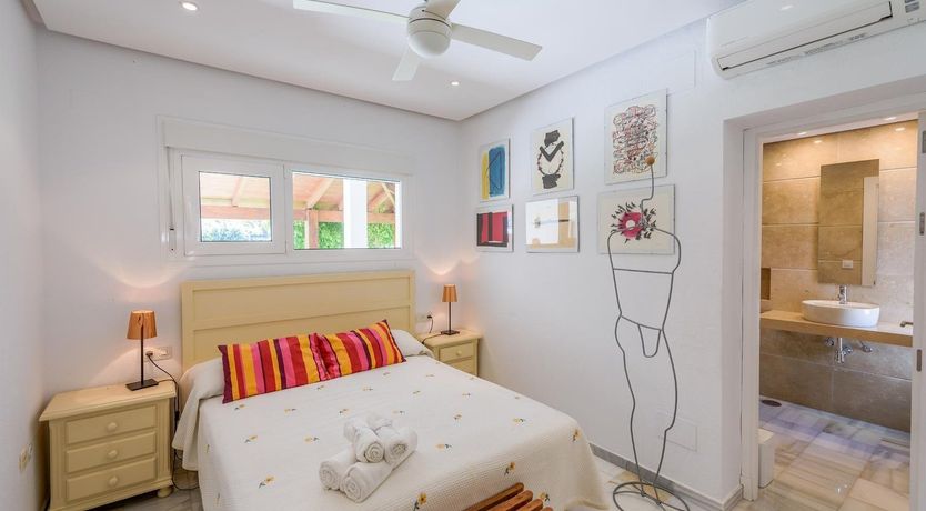 Photo of Pine Leaf Breeze