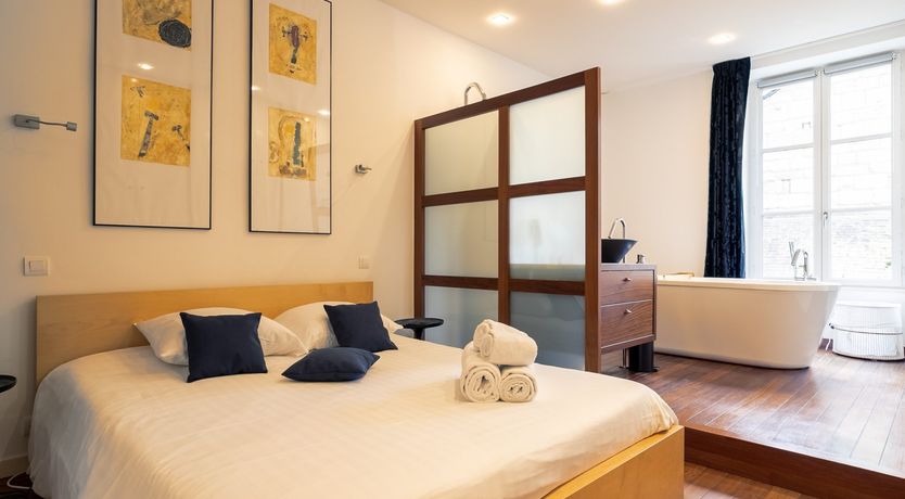 Photo of Artsy & Intimate