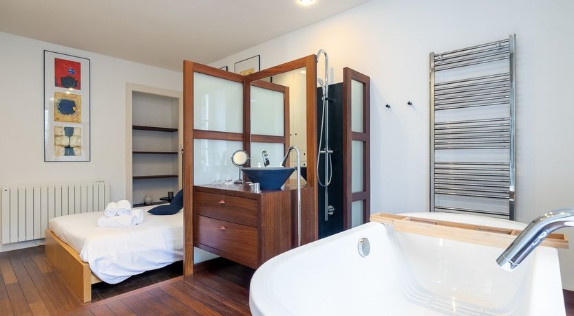 Photo of Artsy & Intimate