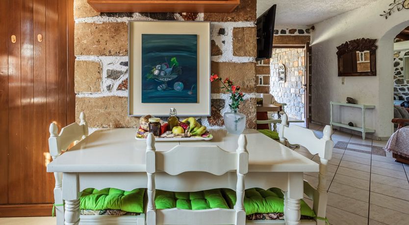 Photo of Lavender & Red Roses