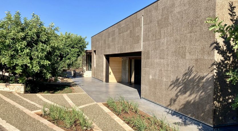 Photo of No Distractions