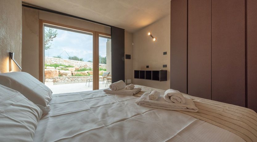 Photo of No Distractions