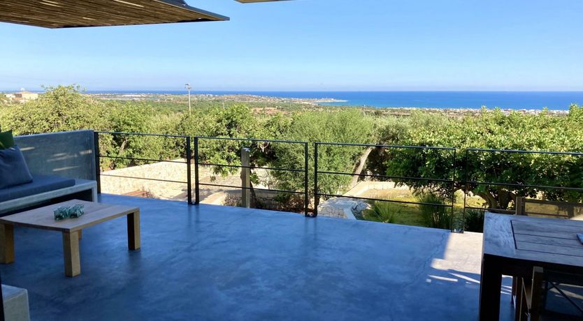 Photo of No Distractions