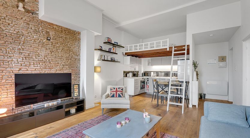 Photo of A Dream Aloud