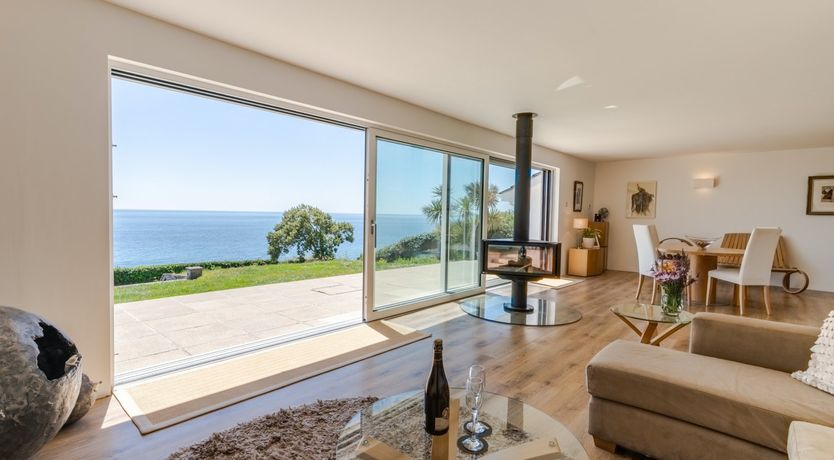 Photo of I Wake Up With the Ocean